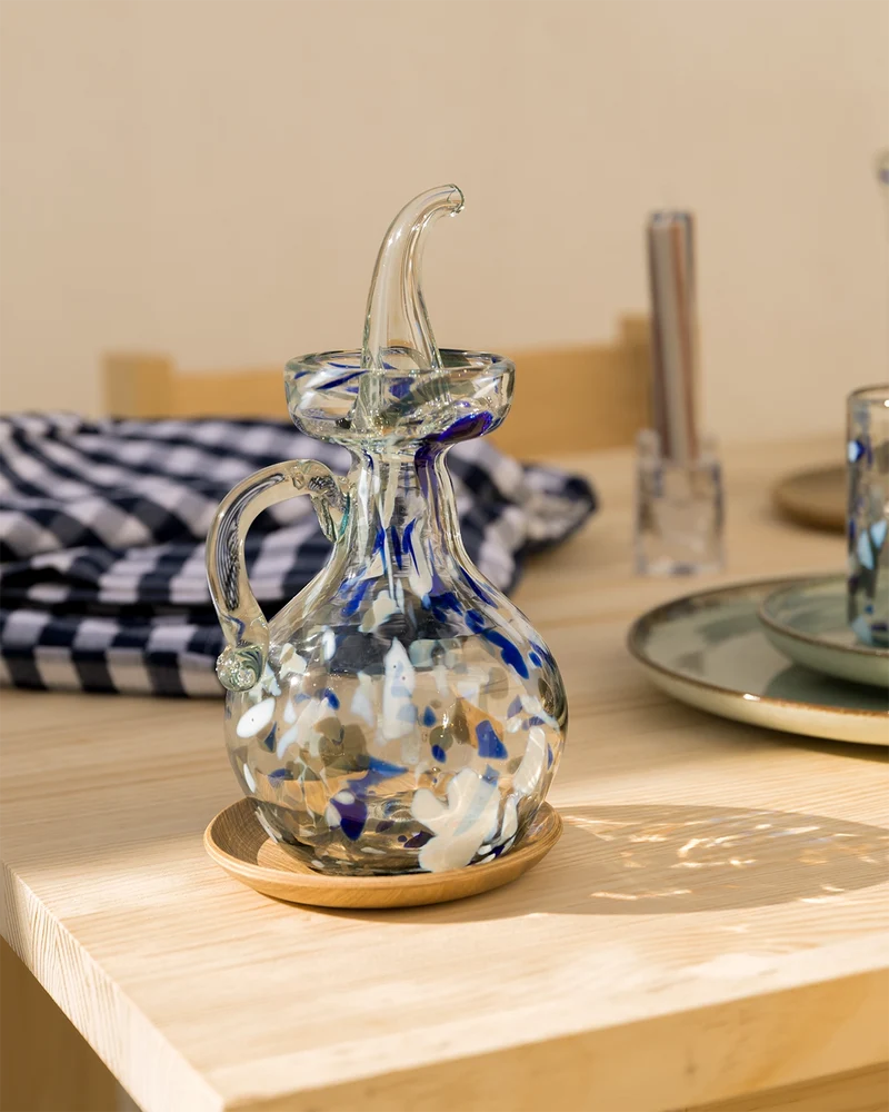 Alaró hand-blown glass oil bottle