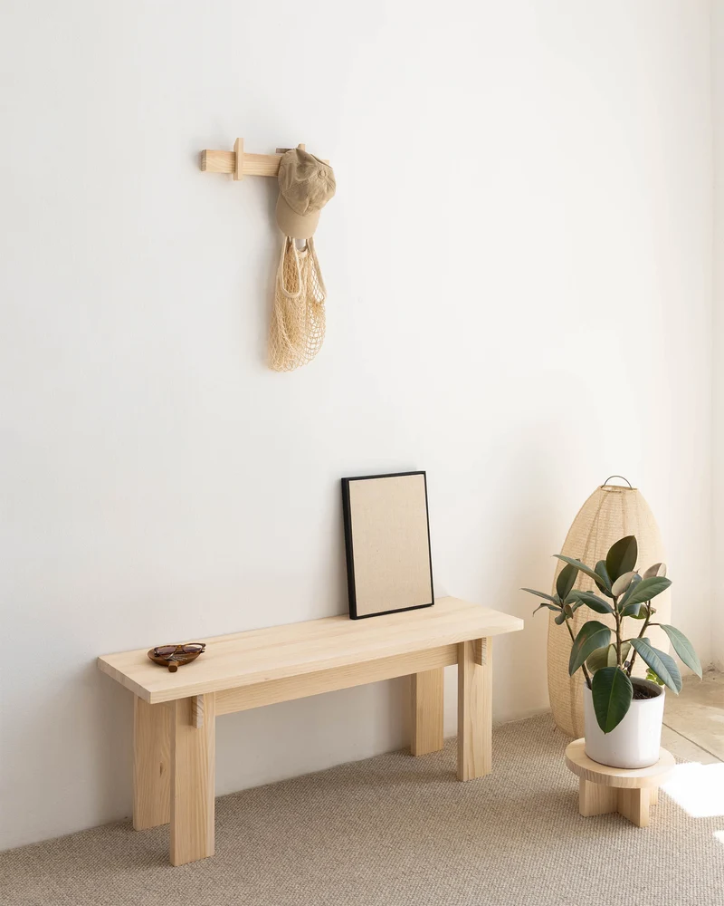 Small wall coat rack Figuera in solid wood 40 cm