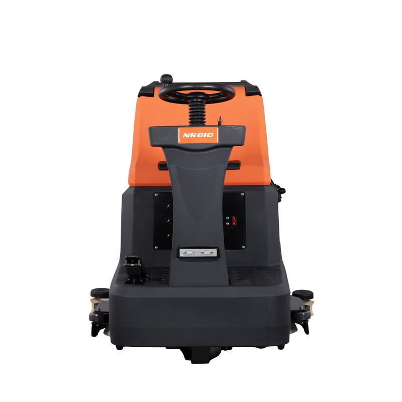 Aufsitz-Scheuersaugmaschine SCRUBBER-L mit 810 mm Bürsten