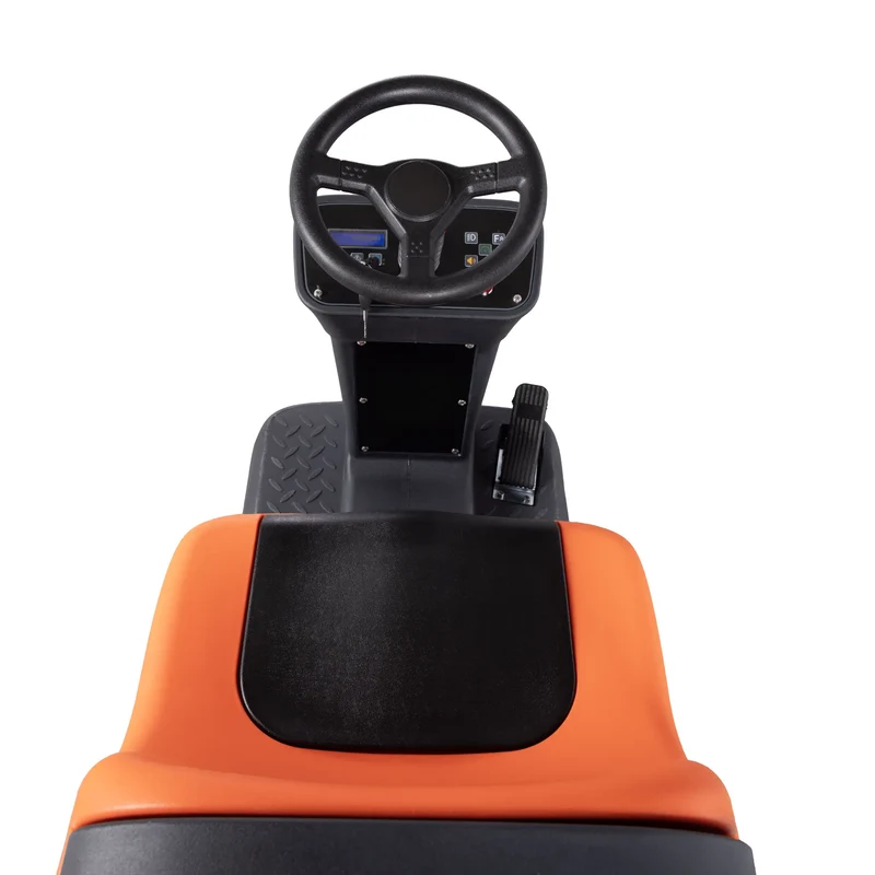 Aufsitz-Scheuersaugmaschine SCRUBBER-M mit 530 mm Bürsten