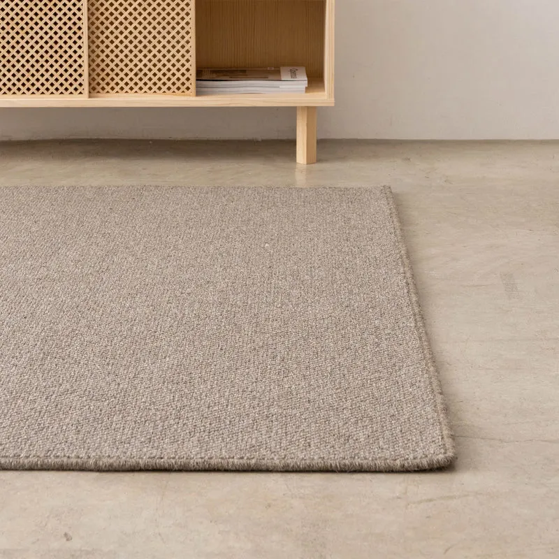 Fonda wool rug available in various sizes and colours