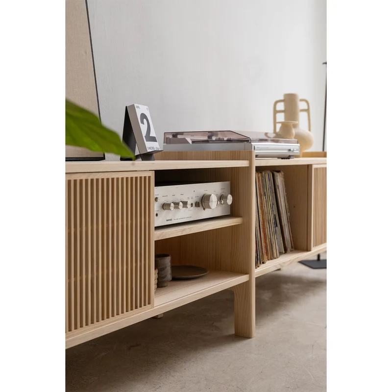 Medium Mendia TV furniture in solid wood for vinyl records 2 doors 201 cm