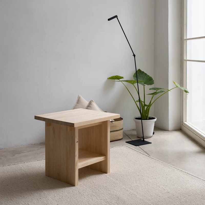 Espart - Side table made of solid pine wood 50 cm