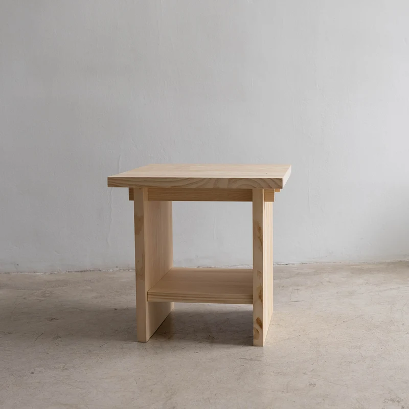 Espart - Side table made of solid pine wood 50 cm