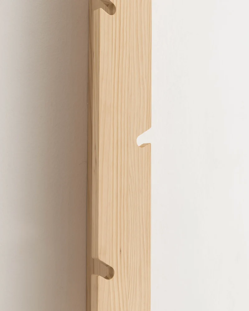 Wall coat rack Saona in solid pine wood 100 cm