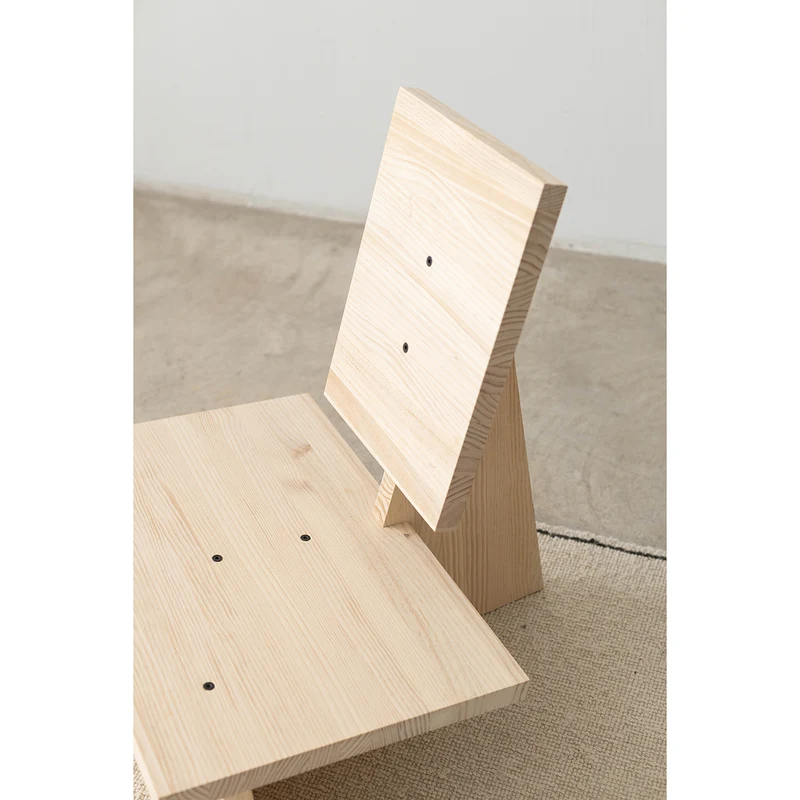 Trebalúger armchair made of solid pine wood 100% PEFC