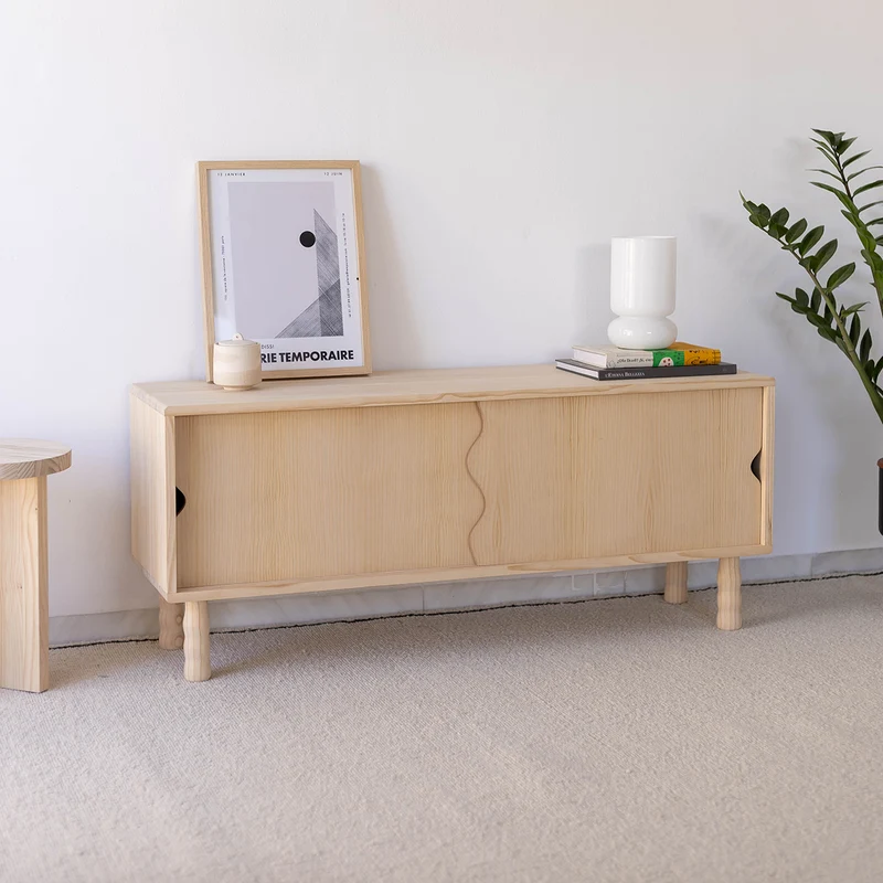Moreta TV stand in solid wood with 2 doors 120 cm