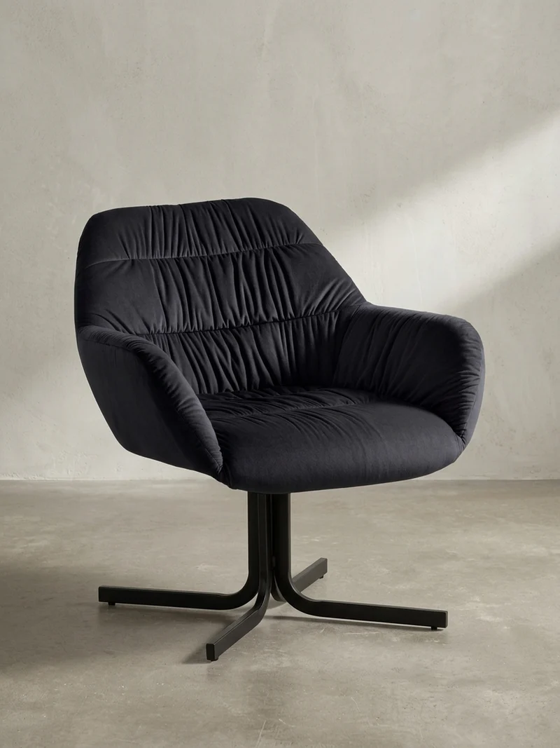 Loungesessel Samt mit Armlehnen und Metallgestell, gepolsterter Schalensitz, 64x68x74 cm