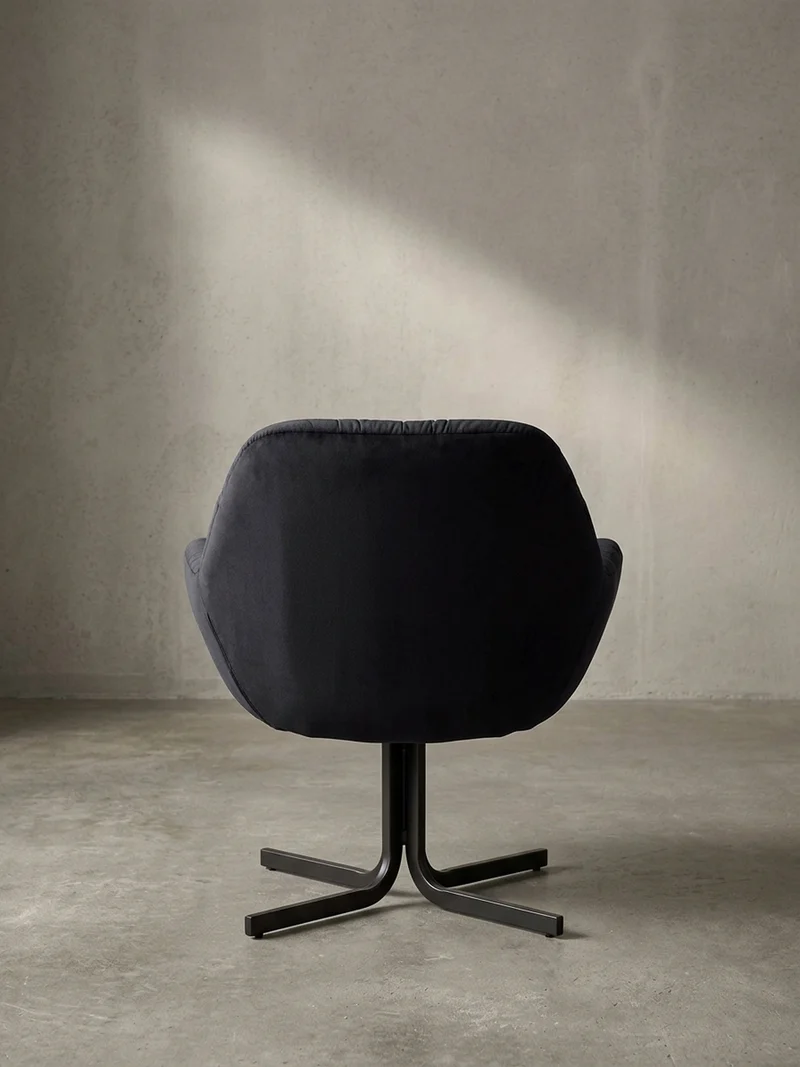 Loungesessel Samt mit Armlehnen und Metallgestell, gepolsterter Schalensitz, 64x68x74 cm
