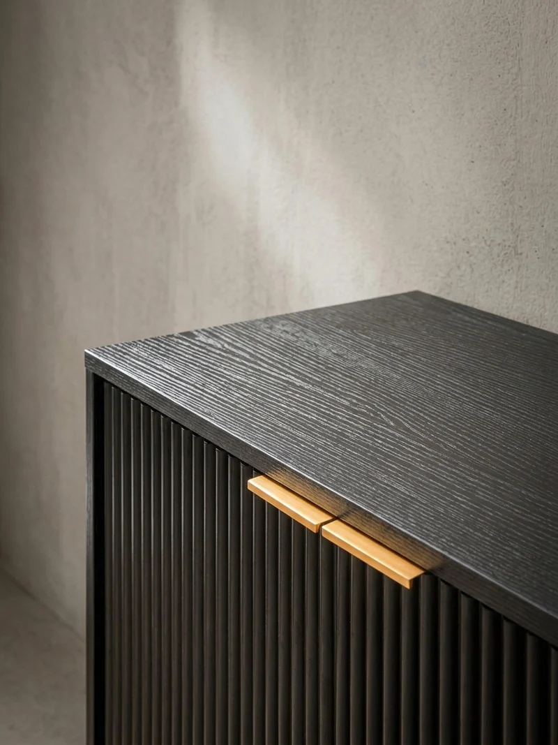 Sideboard – Schwarz/Eiche-Dekor, 120x80x40 cm, mit Türen und Schubladen, Metallbeine