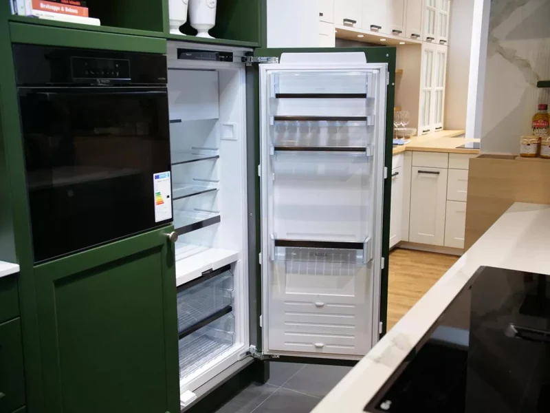 Küche Systemat AV 6035 Echtholz Lackiert Chromoxidgrün