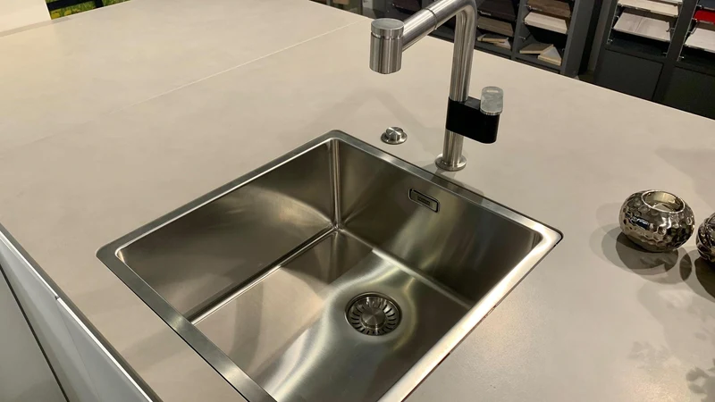Küche Base Ergo Glas Schneeweiß Weiß Echtholz Espresso Braun Arbeitsplatte Keramik Beige Mit Beleuchtung