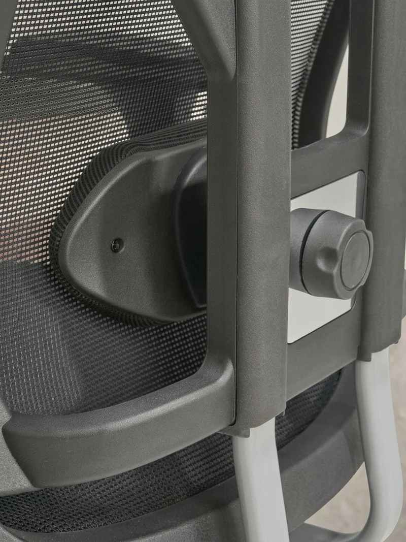 Bürodrehstuhl Schwarz Mesh mit Synchronmechanik, 3D-Armlehnen und Aluminiumfuß