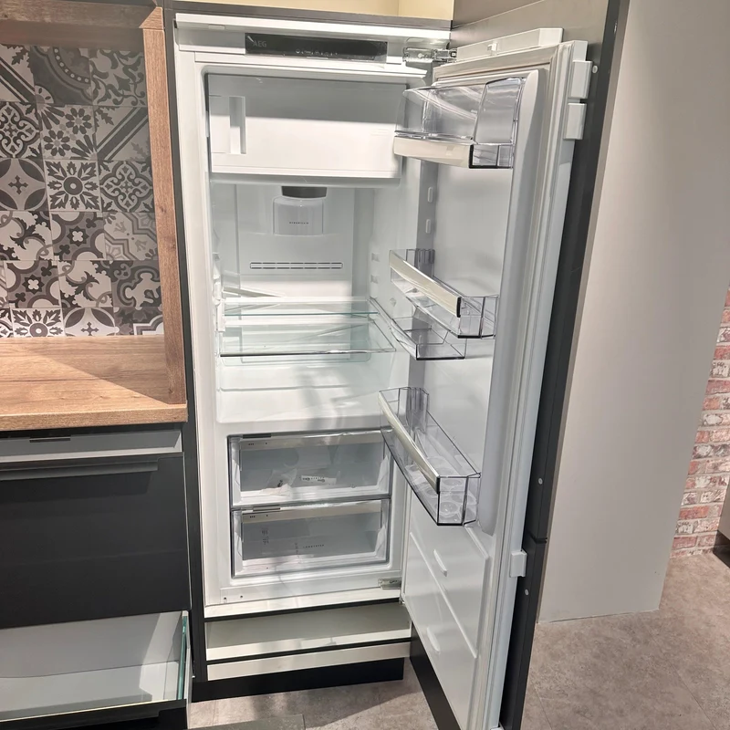 Küche GAL Gala L191 Lavaschwarz Hochglanz