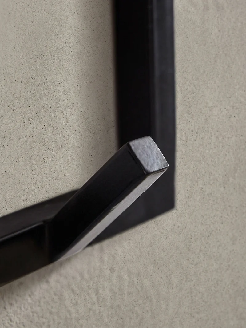Wandgarderobe Akazie Massivholz Metall Modern 70x27x30 cm mit Hakenleiste und Ablage
