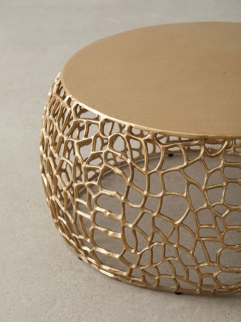 Couchtisch mit Aststruktur, lackiertes Aluminium, handgefertigt, Ablagefläche