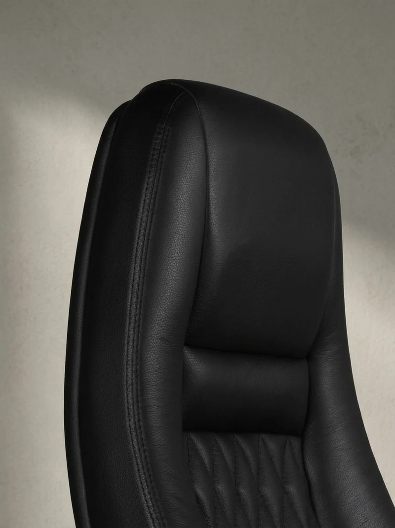 Chefsessel Echtleder mit Aluminiumfußkreuz und ergonomischer Sitzform