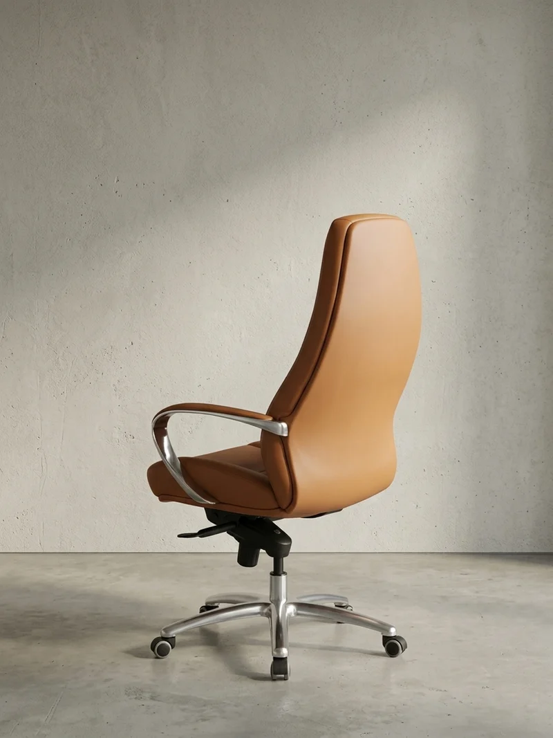Chefsessel Echtleder mit Aluminiumfußkreuz und ergonomischer Sitzform