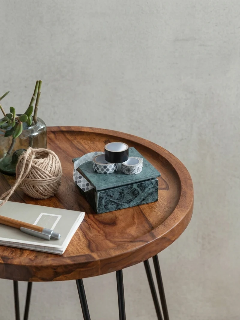Couchtisch in Braun, Sheeshamholz mit Haarnadelbeinen, Modernes Design
