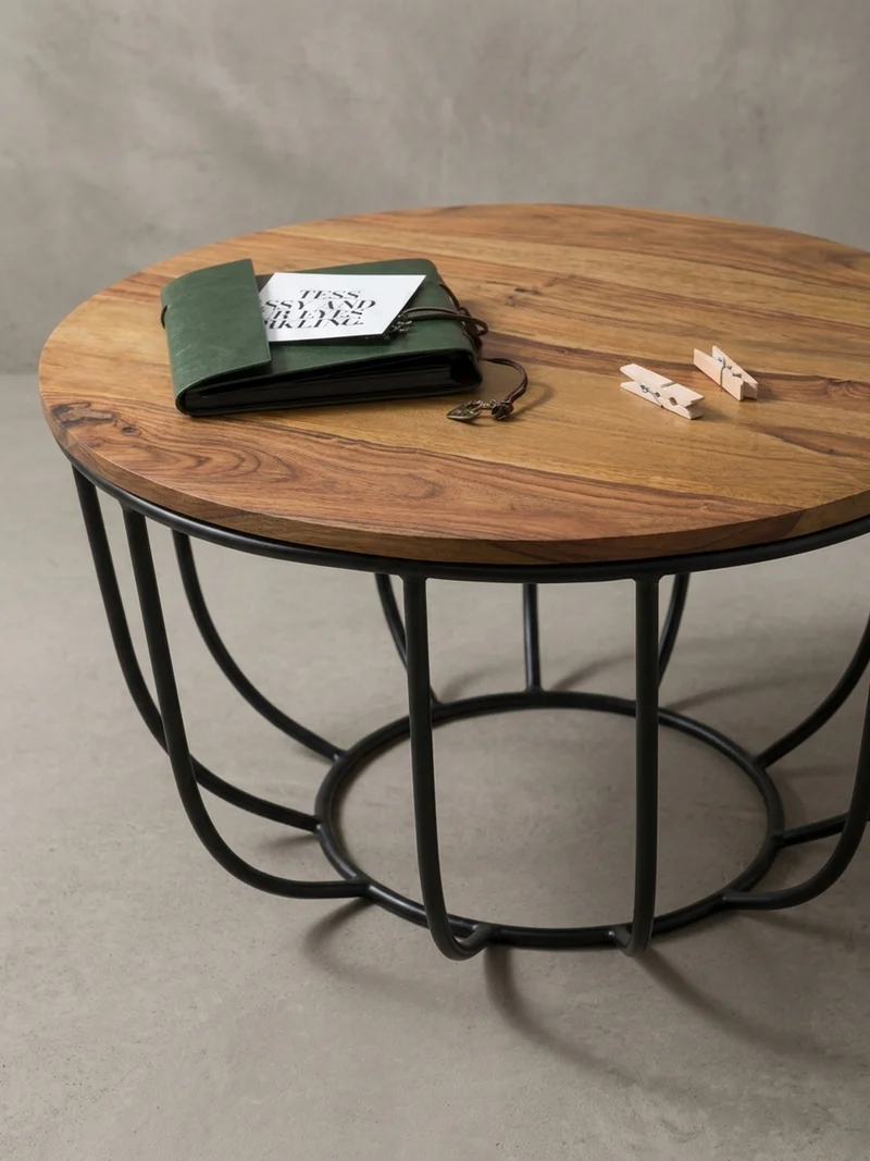 Couchtisch in Industrial-Stil, Sheesham Massivholz, Metallgestell, Korbdesign, Rustikal