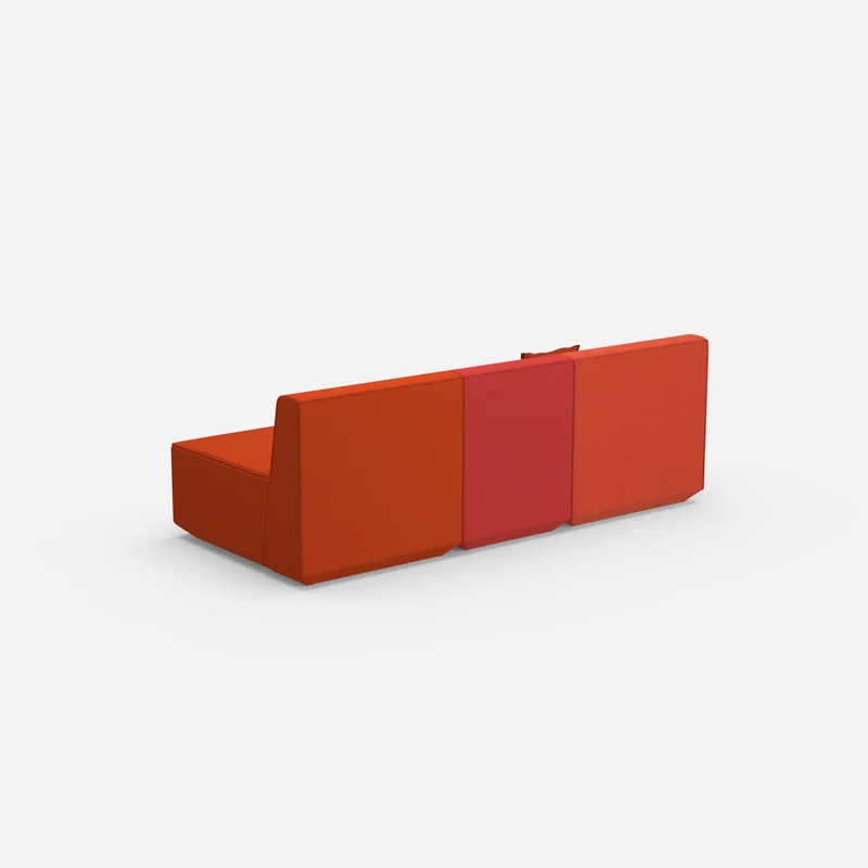 Rotes Dreisitzer Sofa