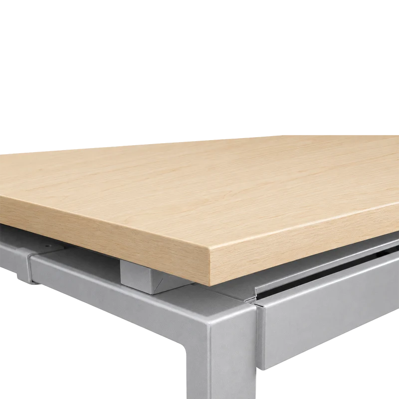 Schreibtisch mit 4 Schubladen und Orgaleiste – Gestell Weißaluminium