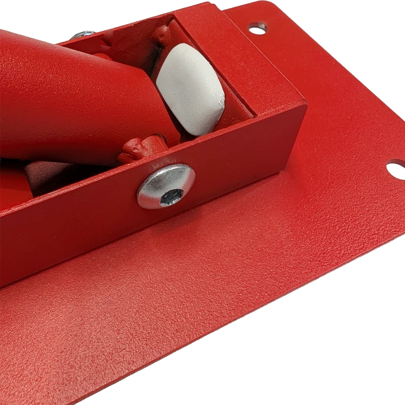 Klappbarer Helmhalter für Feuerwehrschrank