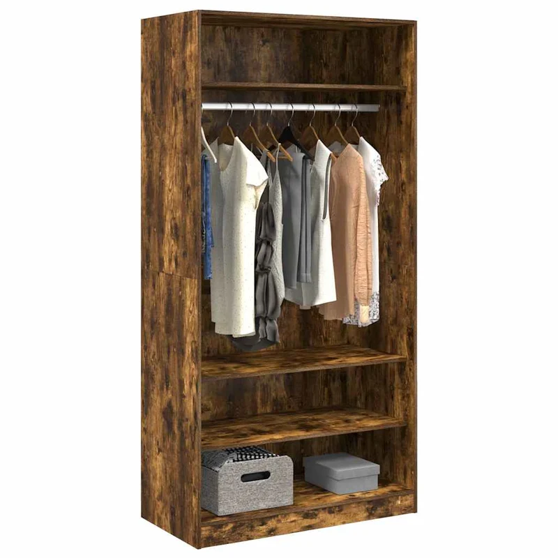 Offener Kleiderschrank mit Fächern und Kleiderstange