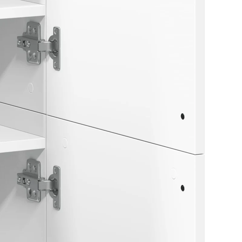 Hoher Schuhschrank aus Holzwerkstoff mit viel Stauraum