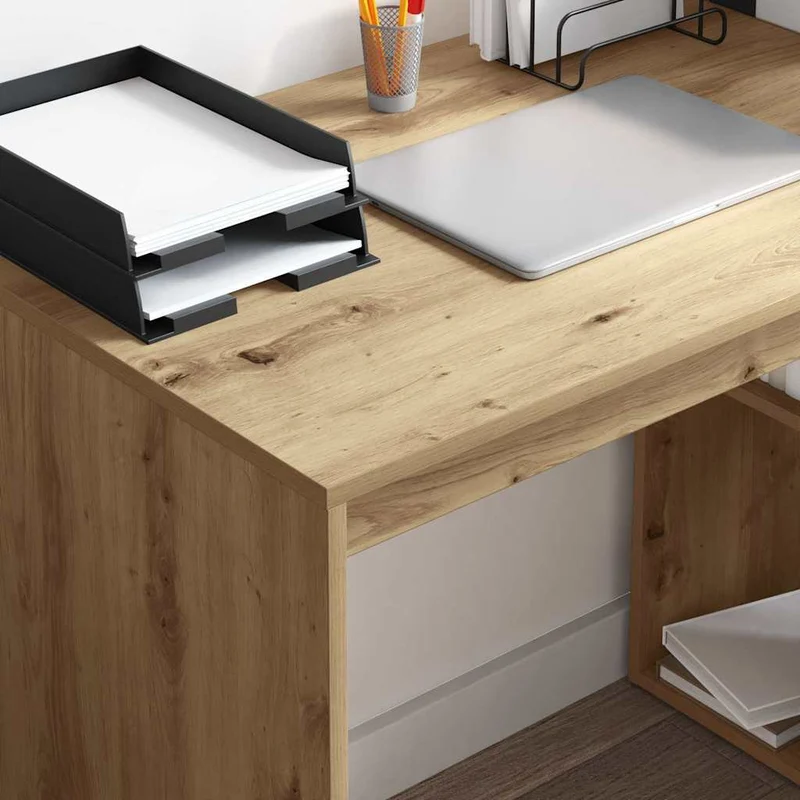 Kleiner Computertisch mit Regal fürs Homeoffice