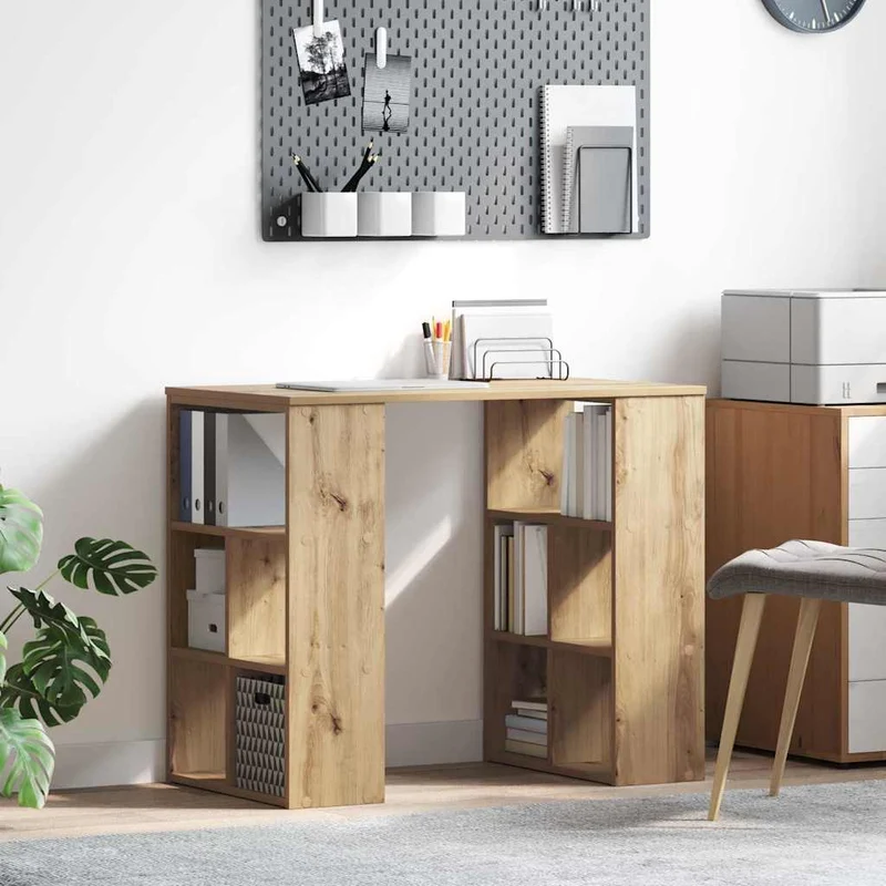Praktischer Schreibtisch mit viel Platz, dank Regalfächern