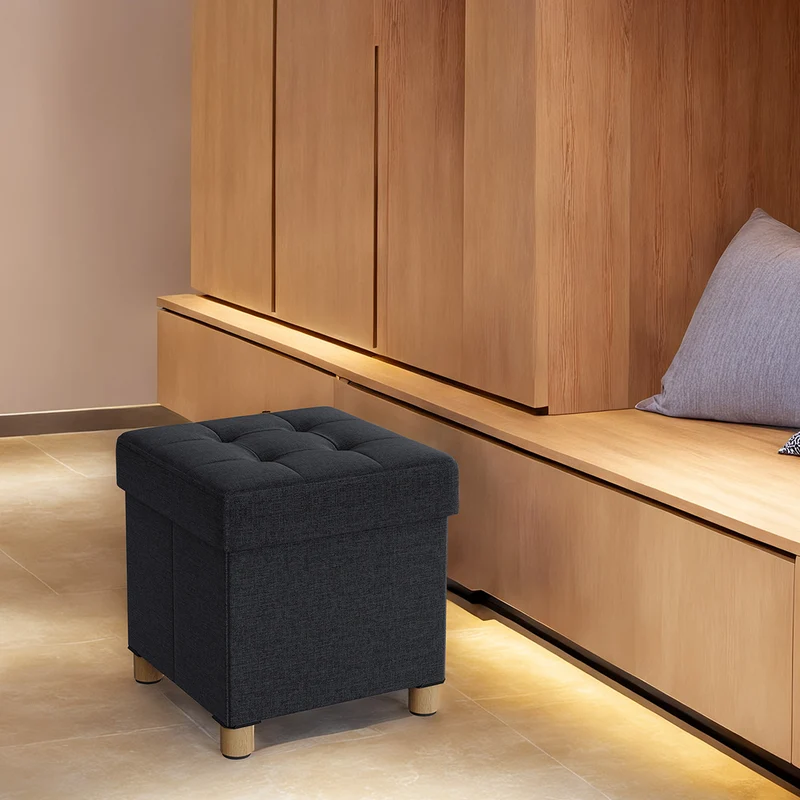 Sitzhocker mit Deckel und Stauraum