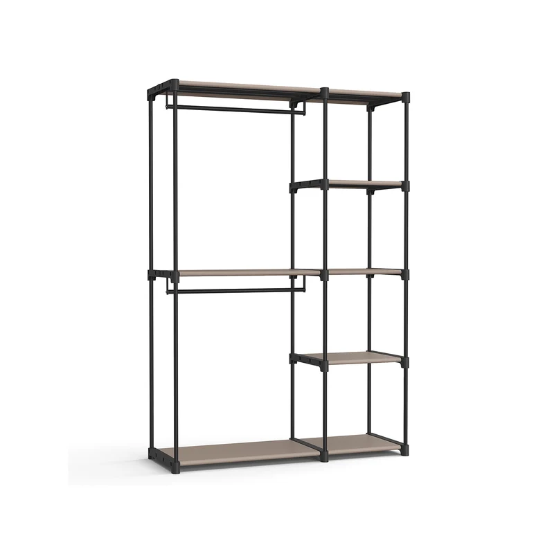 Offener Kleiderschrank
